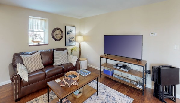 Spacious living room with in-floor radiant heating