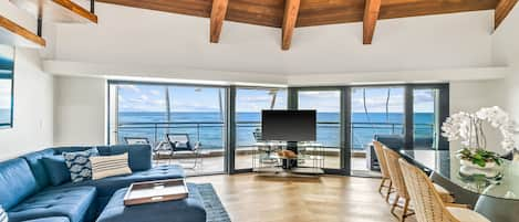 Amazing180 ocean views! 