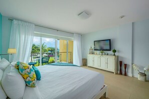 2BR 3BA Condo on Eagle Beach w/ Amazing Amenities (5236)