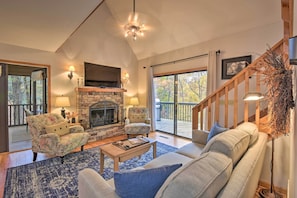Living Room | Free WiFi | Pet Friendly w/ Fee | Wood-Burning Fireplace