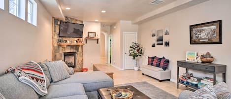 Big Bear Vacation Rental | 3BR | 2.5BA | 1,600 Sq Ft | Stairs Required
