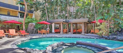 Honolulu Vacation Rental | 1BR | 1BA | 433 Sq Ft | Step-Free Access