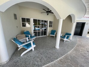 A beautiful covered area to enjoy the outdoor area