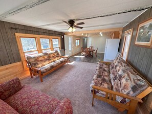 Cabin 10's living room
