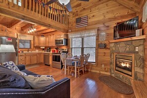 Living Room | Main Level | Gas Fireplace | Smart TV | Sleeper Sofa