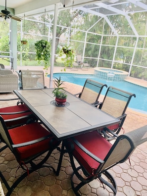 Outdoor dining