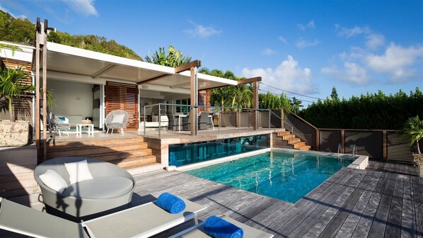 Pool & Terrace