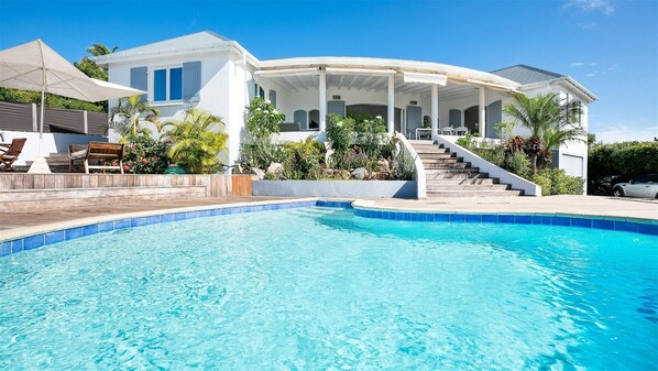 Pool & Terrace