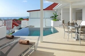 Pool & Terrace