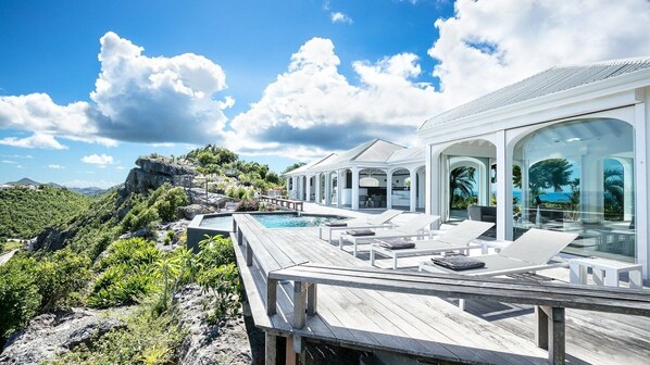 Pool & Terrace