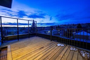 Roof top patio views