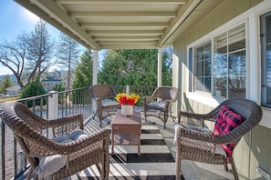 Front porch seating area
