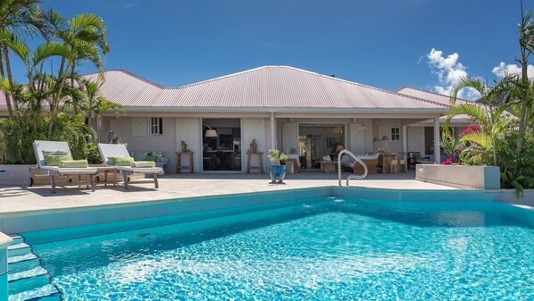 Pool & Terrace
