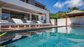 Pool & Terrace