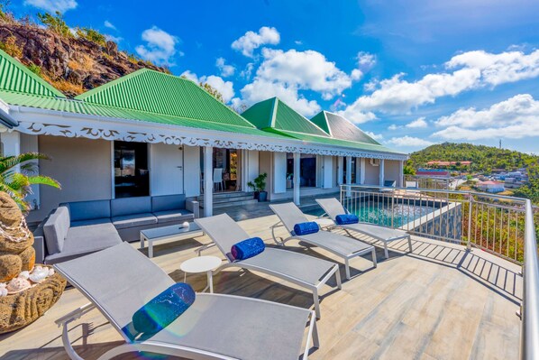 Pool & Terrace
