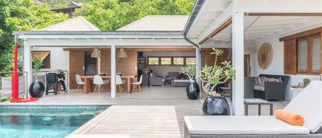 Pool & Terrace