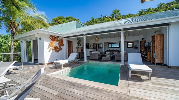Pool & Terrace