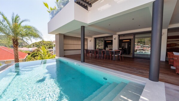 Pool & Terrace