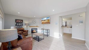 Open Living Room with pull-out sofa