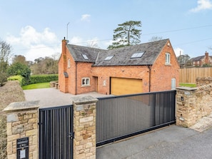 Exterior | The Continent, Ticknall, near Derby