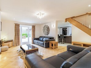Living area | The Continent, Ticknall, near Derby