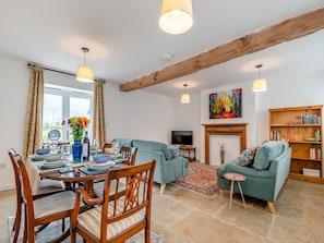 Living room/dining room | Grooms Cottage, Westbury-on-Severn