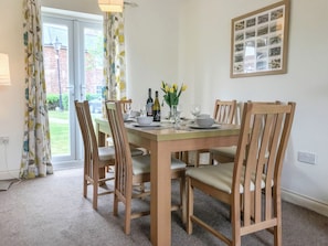 Dining Area | Arthur’s Place, Filey