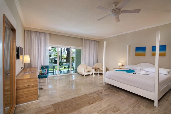 Cofresi Palm Junior Suite with King Bed.