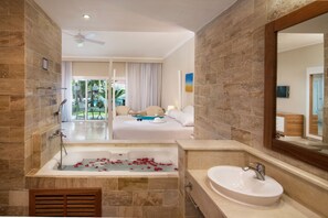 Cofresi Palm Junior Suite.