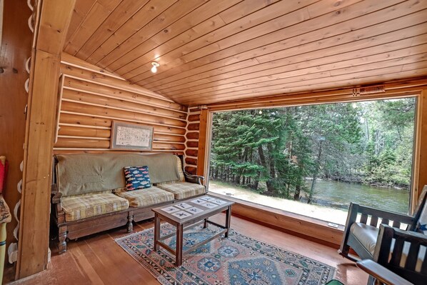 Thunderbird Main Cabin