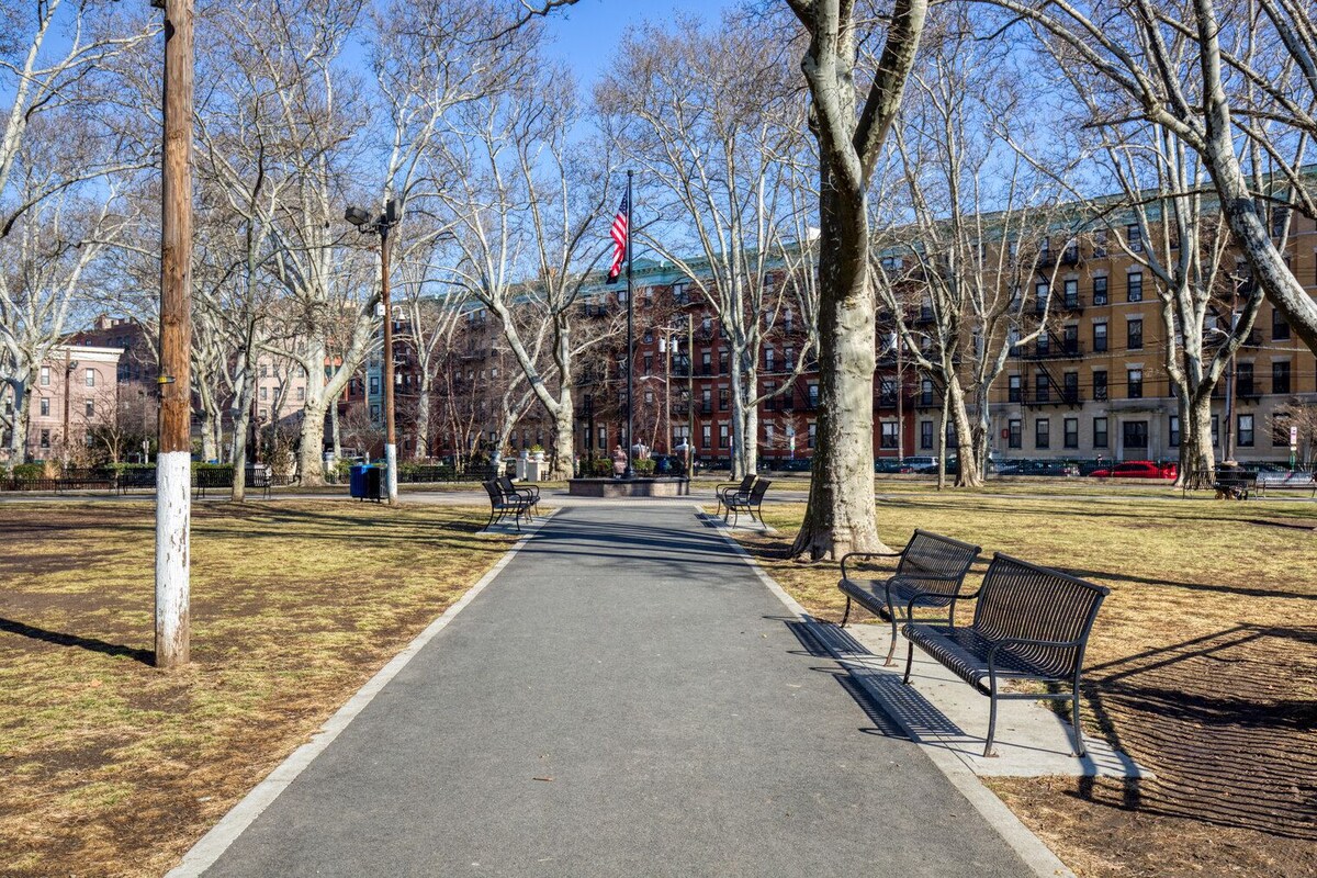 Modern Hoboken 2BR w/ Doorman, Gym & W/D, near shuttle, by Blueground