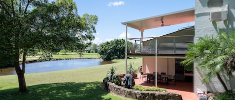 The Kooralbyn Golfers Retreat with uninterrupted views over golf course