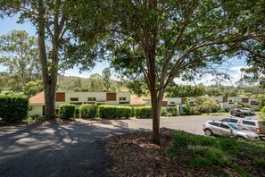 The Kooralbyn Golfers Retreat Car Parking 