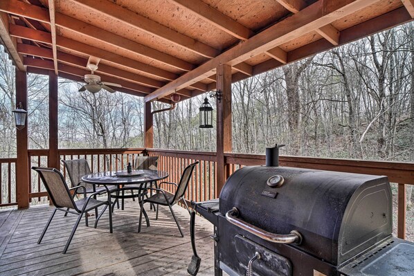 Sevierville Vacation Rental | 3BR | 3BA | 1,950 Sq Ft | Stairs Required