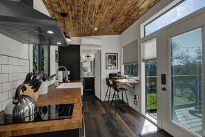 Waylon Kitchen and Dining Space