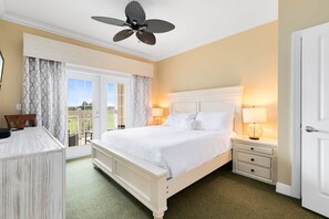 Large en-suite bedroom