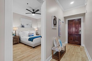 Guest bedroom with king size bed