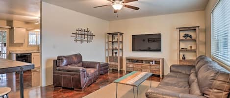 Tucson Vacation Rental | 2BR | 1BA | Step-Free Access | 925 Sq Ft