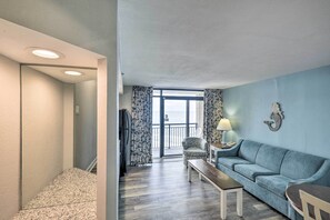 Living Room | Sleeper Sofa