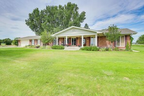 House Exterior | 60 Acres | Single Story