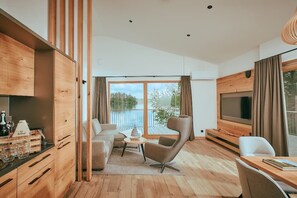 Strandchalet mit Whirlpool-220509_Holzkugel_Chalets28766.jpg