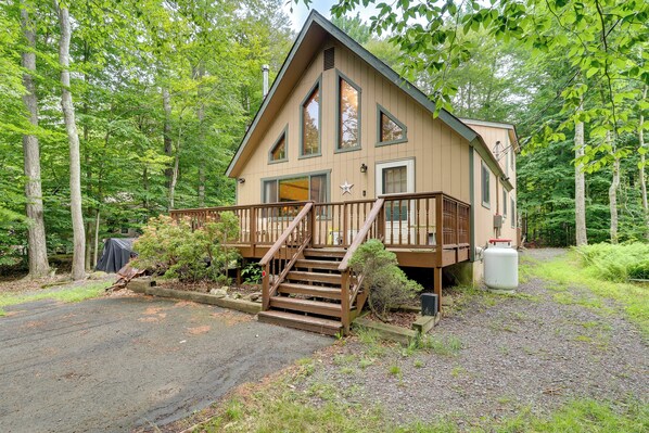 Pocono Lake Vacation Rental | 3BR | 3BA | 1,680 Sq Ft | Stairs Required
