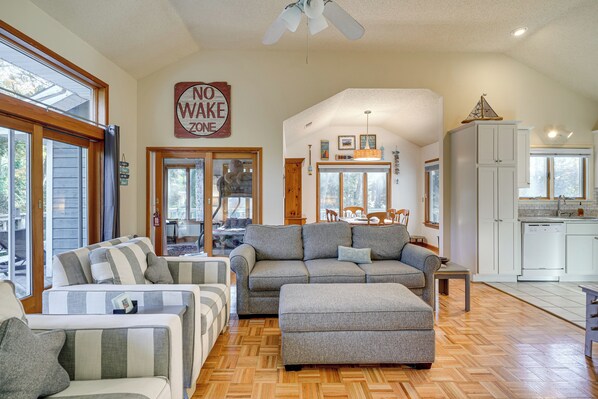 Southern Shores Vacation Rental | 4BR | 2BA | 1,450 Sq Ft | Stairs Required
