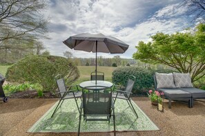 Backyard Patio | Pet Friendly w/ Fee | Mountain Views