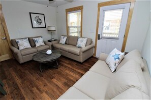 Great Room of Whalebone Cottage A