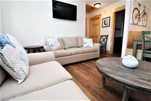 Great Room of Whalebone Cottage A
