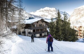 Snow and ski sports