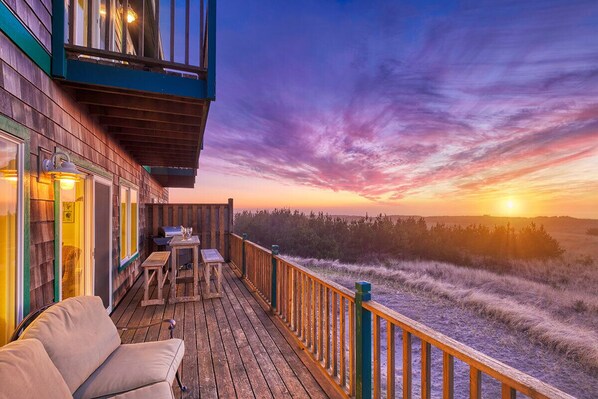 Don't miss out on these incredible sunsets at Ocean View A & B