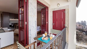 Lovely balcony where you can enjoy your breakfast with a view before heading out to explore the city #views #balcony