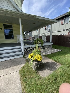 Great private wrap around porch
